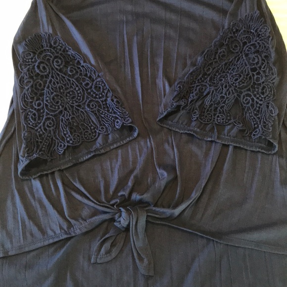 •BUNDLE ONLY• NEW YORK LAUNDRY TOP - Picture 3 of 8